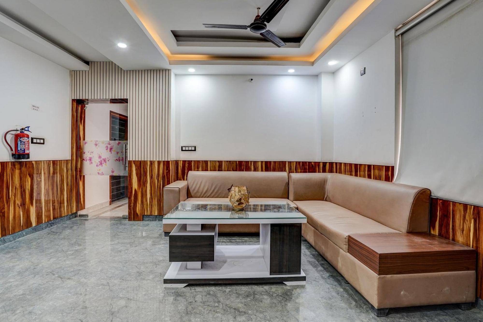 Hotel Hight Krone A Family Hotel Near Igi Airport Delhi New Delhi Exteriör bild