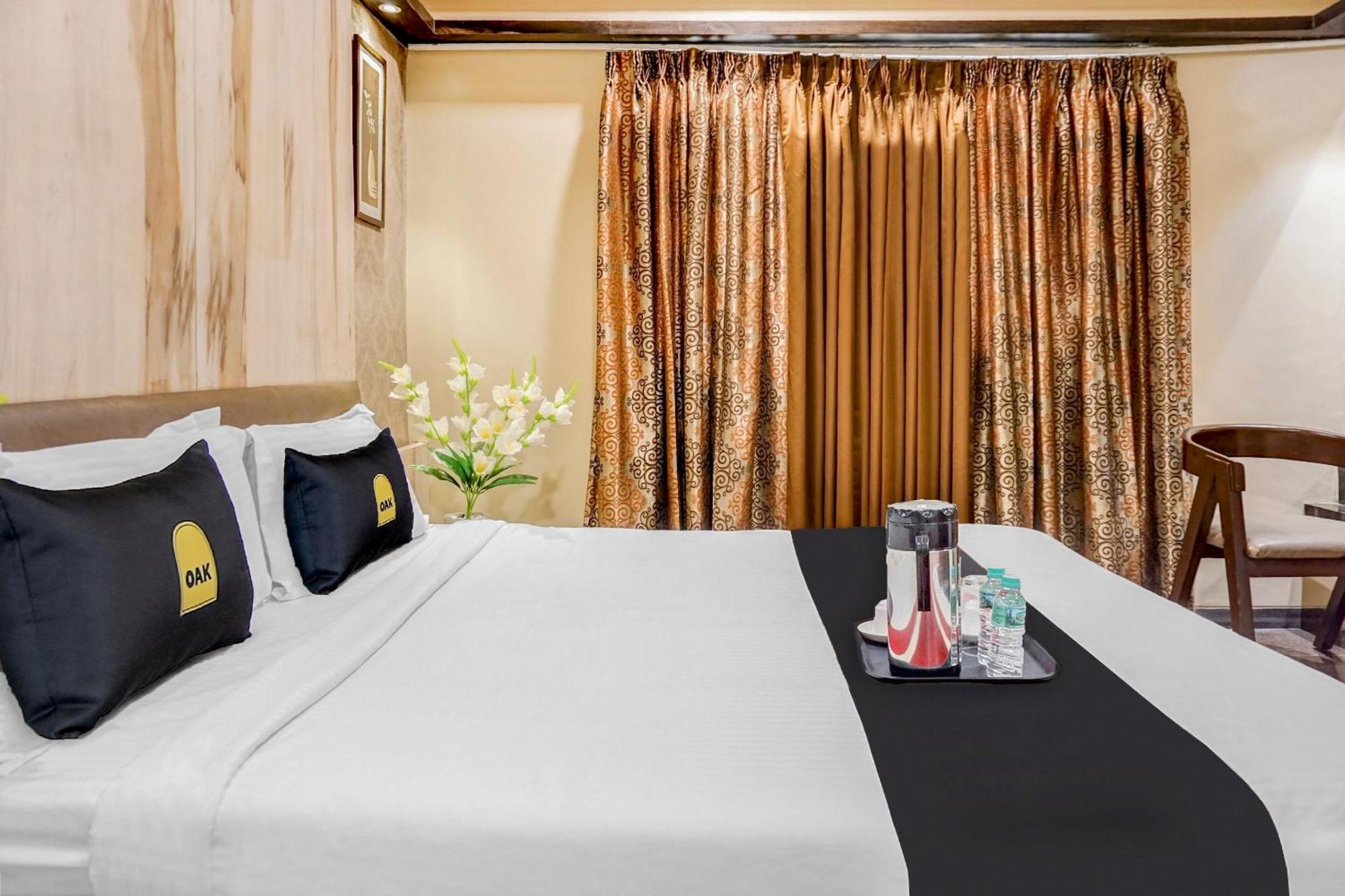 Hotel Hight Krone A Family Hotel Near Igi Airport Delhi New Delhi Exteriör bild